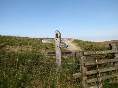 1.-Approach-to-Hoar-Oak-from-Prayway-Meads-8