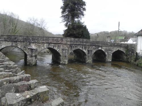 1.-Dulverton-Bridge-downstream-face