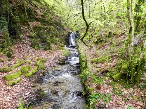 1.-Flowing-down-the-incline-34