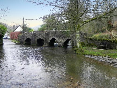 10.-Bury-Bridge-downstream-arches-2