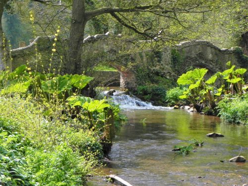 10.-Looking-upstream-to-Lovers-Bridge-2