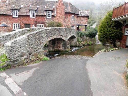 11.-Allerford-Bridge-upstream-arches-2