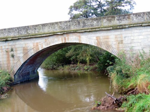 11.-Nynehead-House-drive-bridge-downstream-arches-8