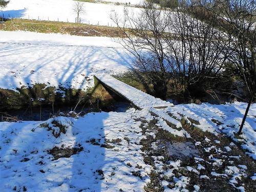 11.-Westermill-Farm-west-footbridge-2