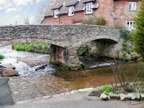 13.-Allerford-Bridge-upstream-arches-2
