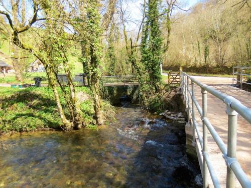 13.-Larcombe-Brook-joins-the-River-Exe