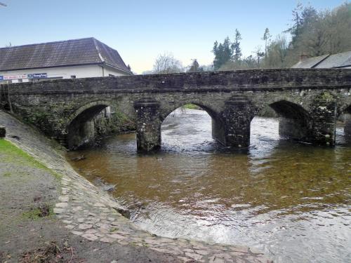 15.-Dulverton-Bridge-upstream-arches-4