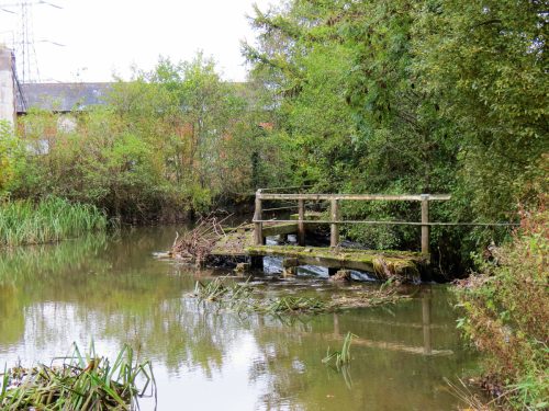 17.-Tonedale-Weir-footbridge-2