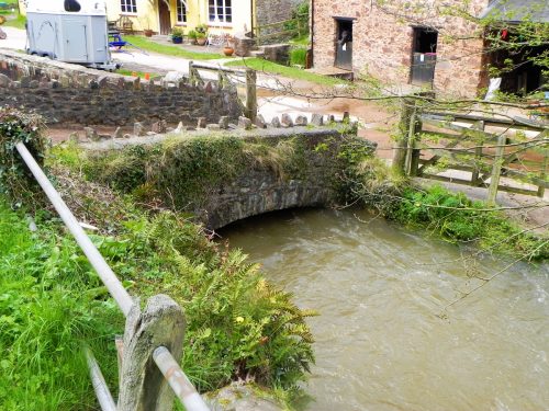 2.-Langridge-Mills-Bridge-upstream-face-2