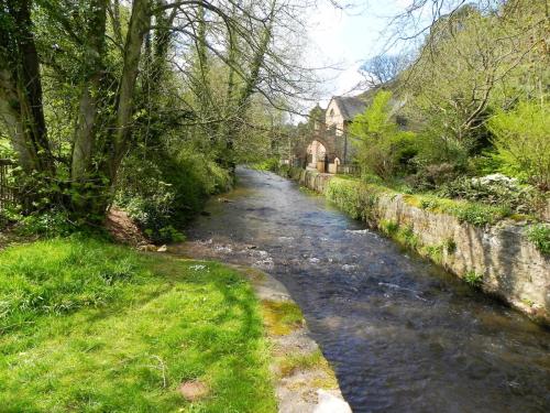 2.-Looking-upstream-to-Dunster-Mill-2