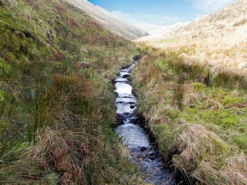 20.-Flowing-down-Long-Chains-Combe-2