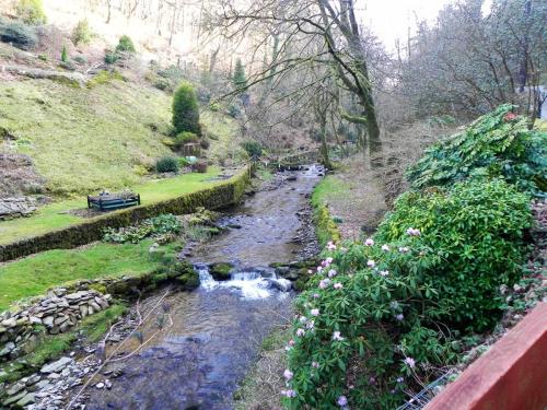 20.-Looking-upstream-from-Dippers-Lodge-Bridge-2
