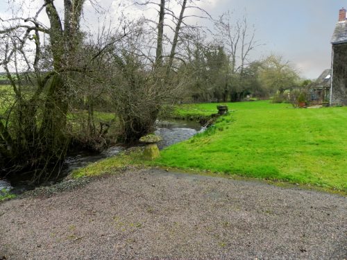 21.-Upstream-from-Denscombe-Mill-Bridge-2