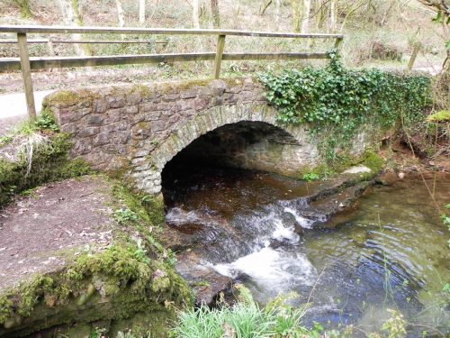 22.-Snowdrop-Valley-Bridge-downstream-arch-2