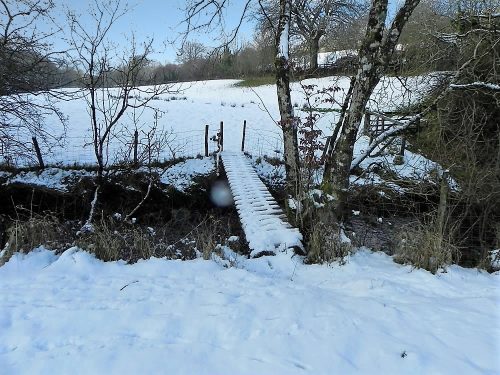 25.-Footbridge-upstream-from-Silly-Bridge-2