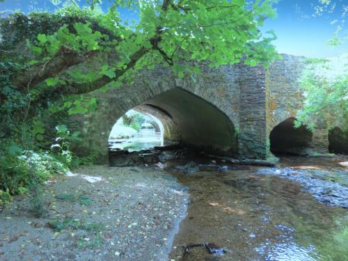 27.-Vicarage-Bridge-downstream-arch-2