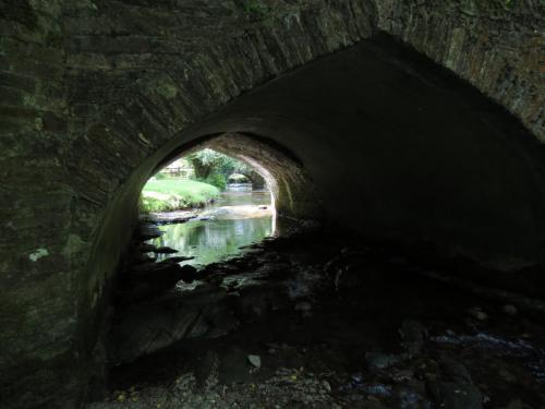 27.-Vicarage-Bridge-downstream-arch-3