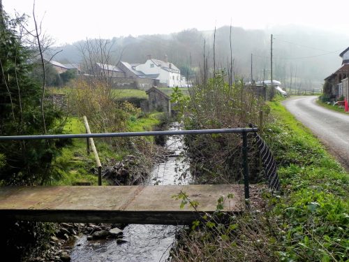 29.-Snowdrop-Cottage-Footbridge-2