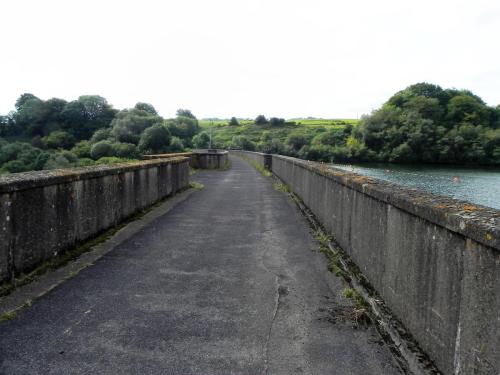 2b.-Dam-walkway-looking-south-2