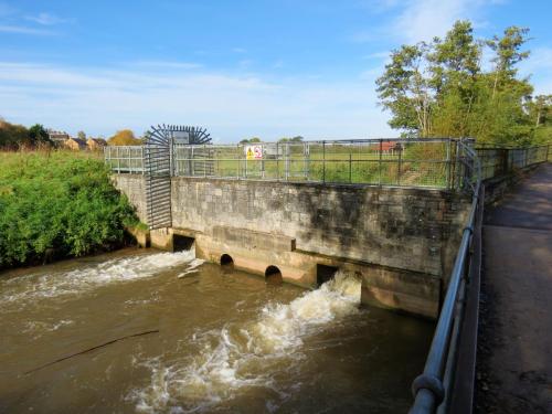 3.-Inlet-control-sluice-at-French-Weir-2