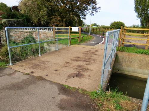 3.-Long-Run-Meadow-footbridge-2