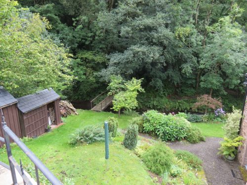 31.-Pinkwood-Cottage-Footbridge