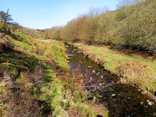 32.-Flowing-below-Moorhouse-Ridge-2