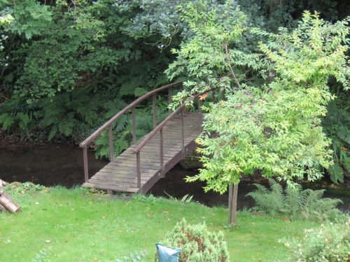 32.-Pinkwood-Cottage-Footbridge