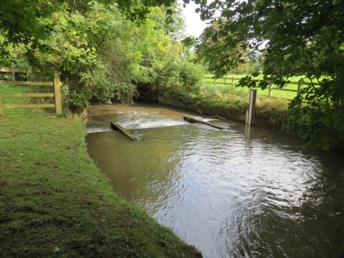 33.-Looking-downstream-to-Greenham-Flow-Measuring-Station-weir