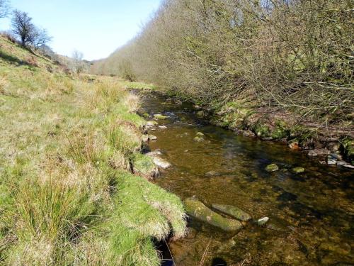 35.-Flowing-below-Moorhouse-Ridge-2