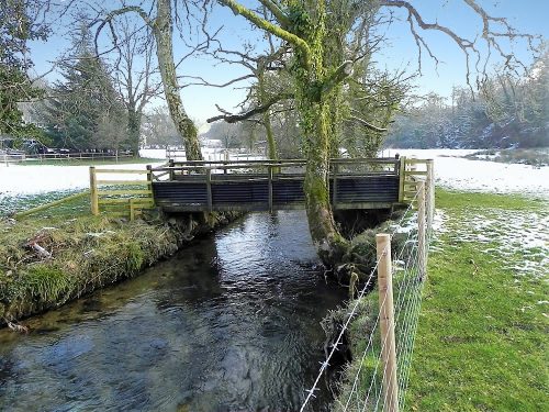 38.-Edgcott-Farm-footbridge-B-downstream-face-2