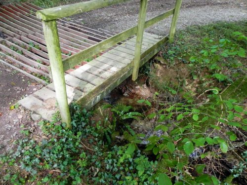 39.-Sindercombe-Wood-Footbridge-2