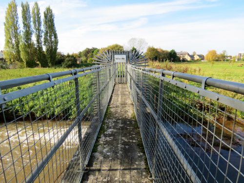 3a.-Footbridge-over-inlet-control-sluice-at-French-Weir-2