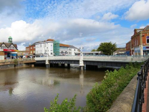 41.-Tone-Bridge-upstream-face-2