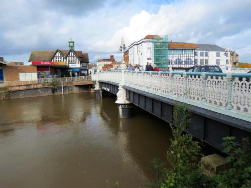 42.-Tone-Bridge-upstream-face-2