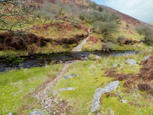 46.-Flowing-below-Middle-Hill-2