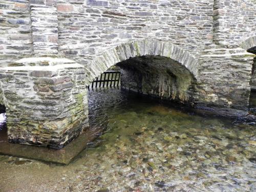 47.-Simonsbath-Bridge-upstream-Arches-2