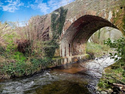 54.-New-Bridge-downstream-arch-2