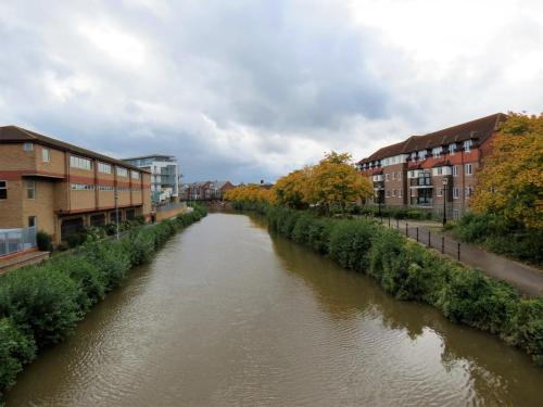 55.-Looking-upstream-from-Priory-Road-Bridge-2