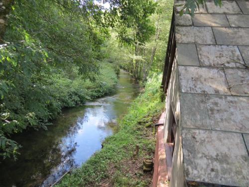 6.Looking-downstream-from-Washbattle-Bridge