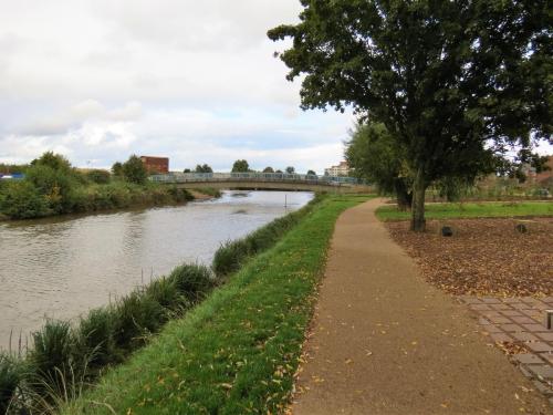 60.-Looking-downstream-from-Priory-Road-Bridge-2