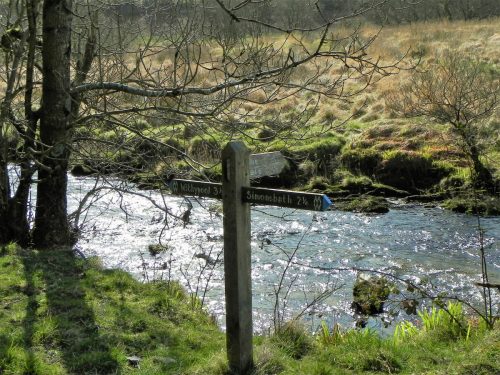 66.-Finger-Post-by-ROW-Bridge-No.3390-2