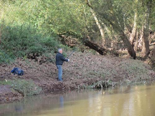 69a.-Fishing-downstream-from-Bathpool
