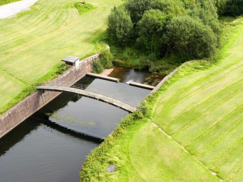 7.-Clatworthy-Reservoir-footbridge-2