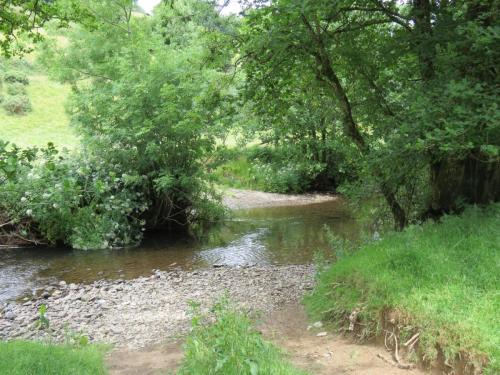 7.-Upstream-from-Week-Accommodation-Bridge-9