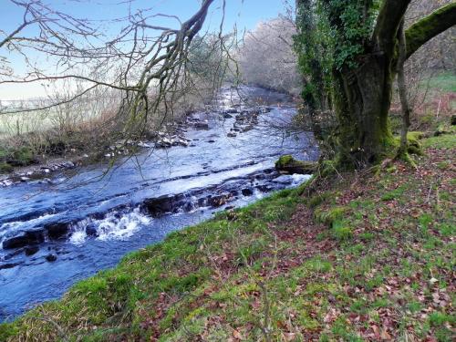 7.-Weir-downstream-from-Tarr-Steps-2