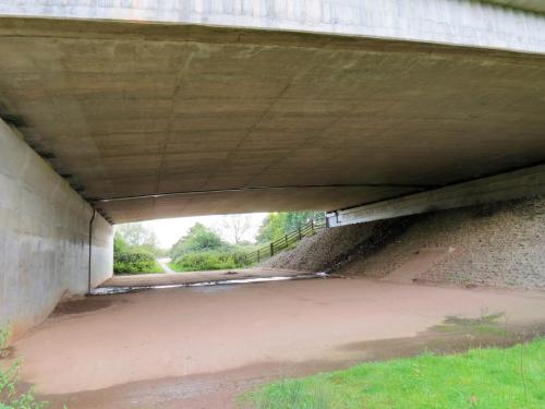 76.-M5-River-Tone-Bridge-upstream-face-2