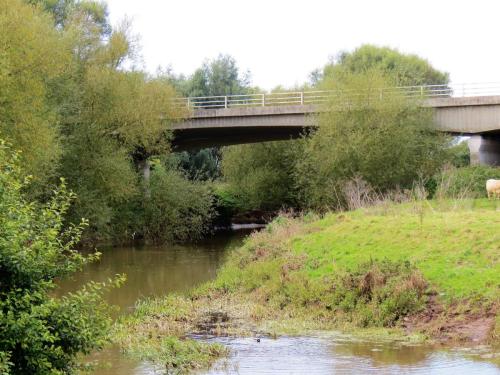 80.-M5-River-Tone-Bridge-downstream-face-2