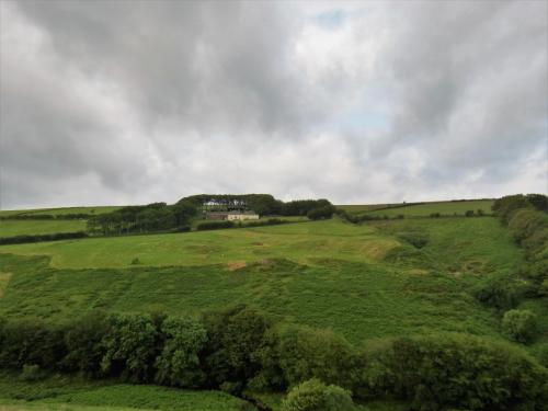 9.-Warren-Farm-from-Three-Combe-Hill-4