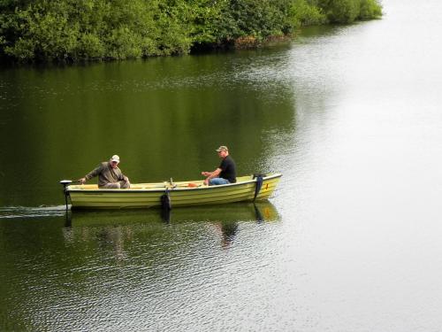 Trout-fishing-Clatworthy-Reservoir-27